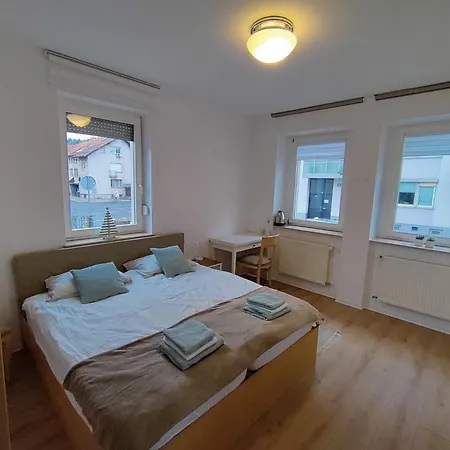 Soba Setr Kurent Pritlicje Jug * Lublana